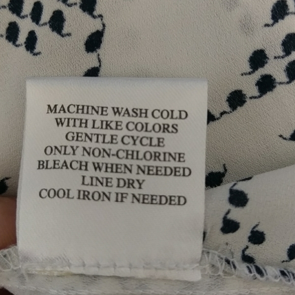 Como Vintage blouse in White and Gray - Picture 7 of 8